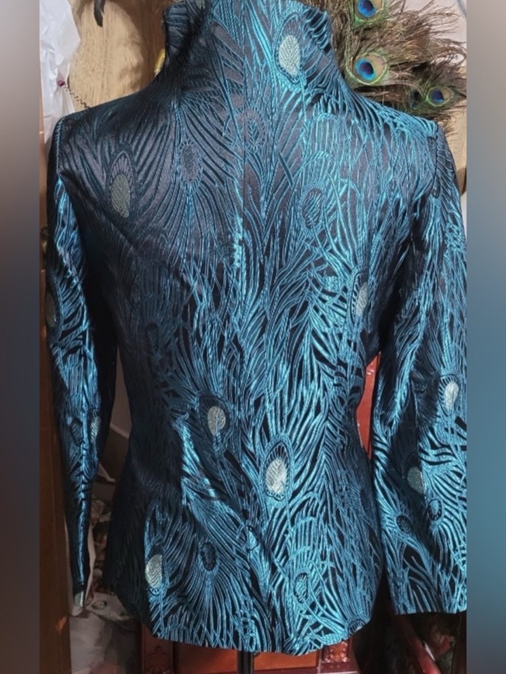 Elegant Dragon Silk Peacock Feather Women's Jacket Coat - Picture 15 of 16